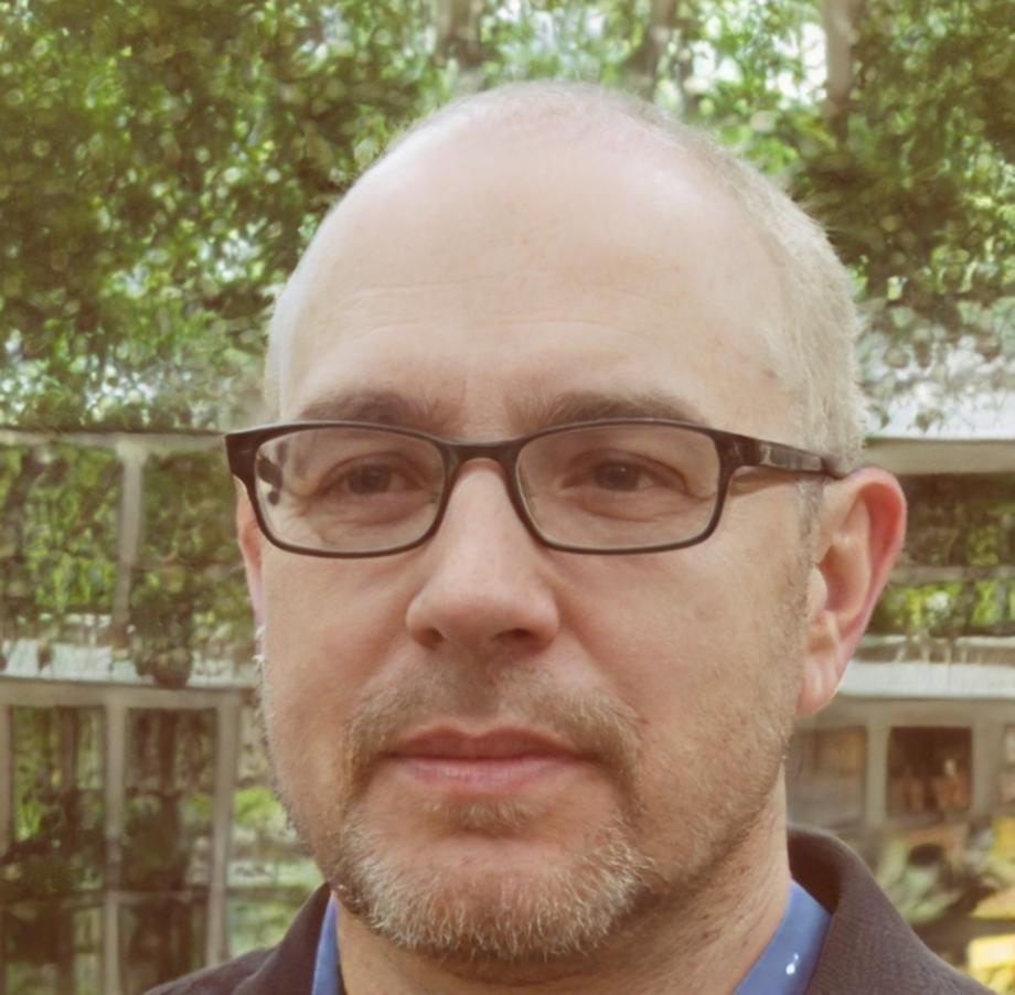 Portrait of Elliot Varnham